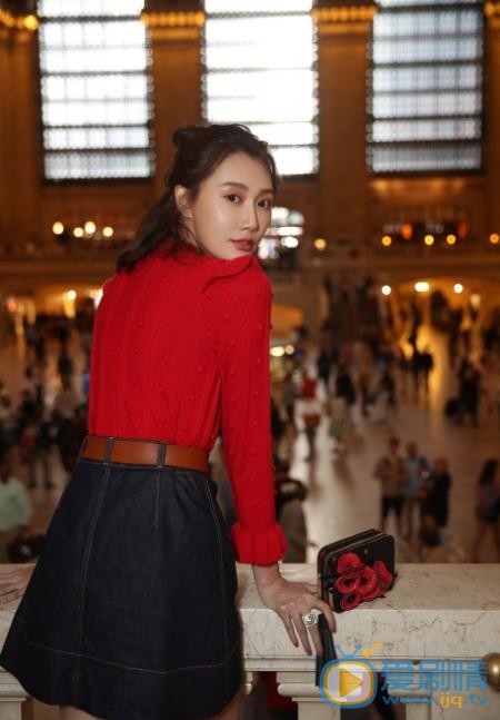 李斯羽纽约街拍 李斯羽高清写真_李斯羽高清剧照