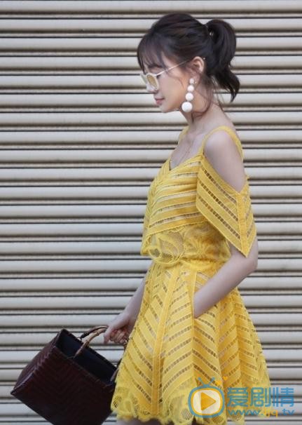 李斯羽纽约街拍 李斯羽高清写真_李斯羽高清剧照