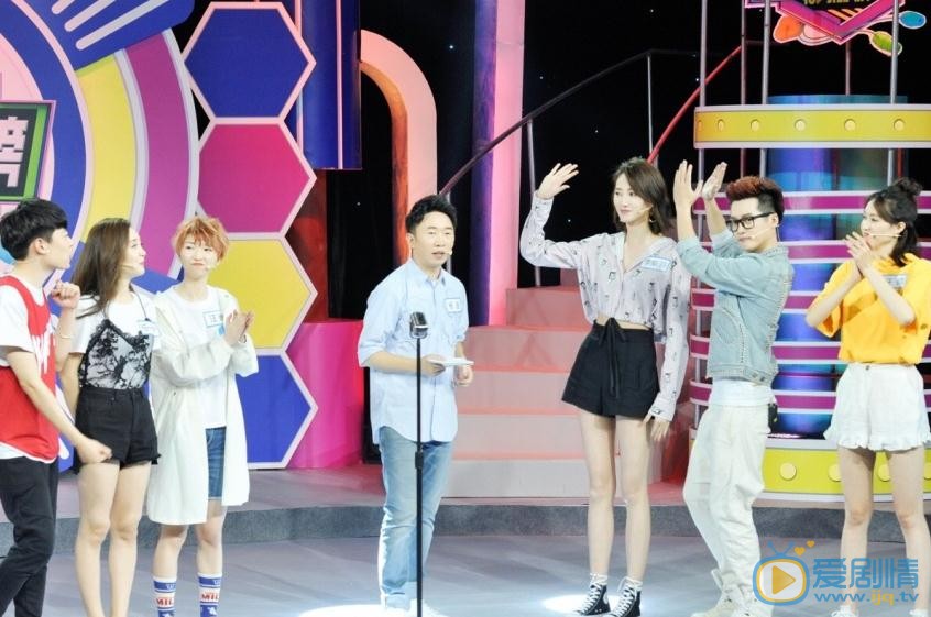 李斯羽《风云榜》节目照 李斯羽高清写真_李斯羽高清剧照