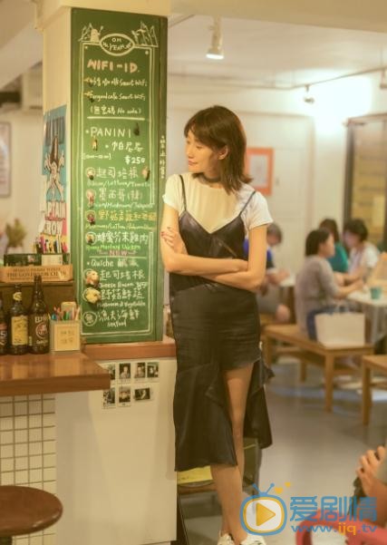 李斯羽街拍写真 李斯羽高清写真_李斯羽高清剧照