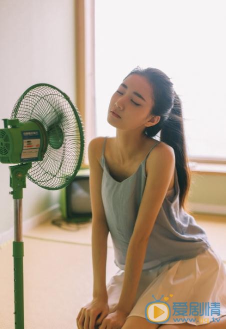 张垚夏日清凉写真 张垚高清写真_张垚高清剧照