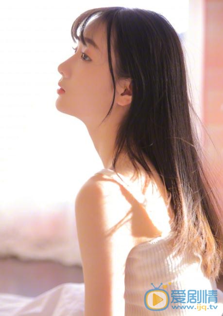 张垚小性感写真 张垚高清写真_张垚高清剧照