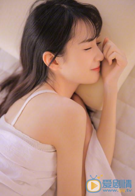 张垚小性感写真 张垚高清写真_张垚高清剧照