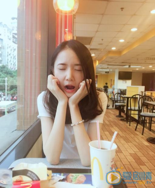张垚可爱照 张垚高清写真_张垚高清剧照