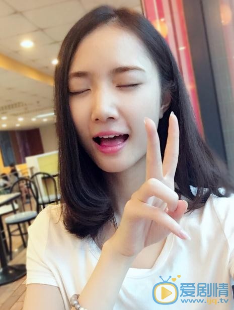 张垚可爱照 张垚高清写真_张垚高清剧照