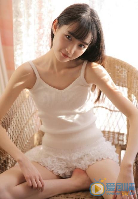 张垚小性感写真 张垚高清写真_张垚高清剧照