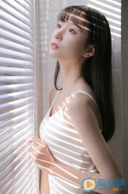 张垚小性感写真 张垚高清写真_张垚高清剧照