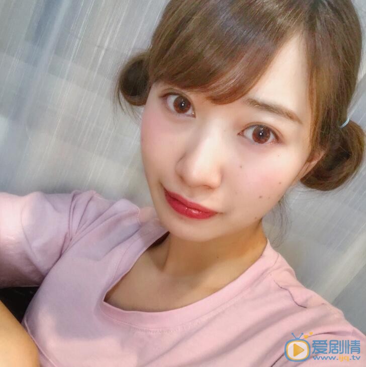 伊丹爱莉生活照 伊丹爱莉高清写真_伊丹爱莉高清剧照