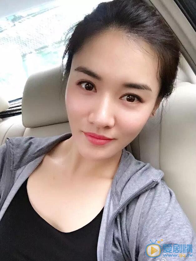 邢宇菲卖萌照 邢宇菲高清写真_邢宇菲高清剧照