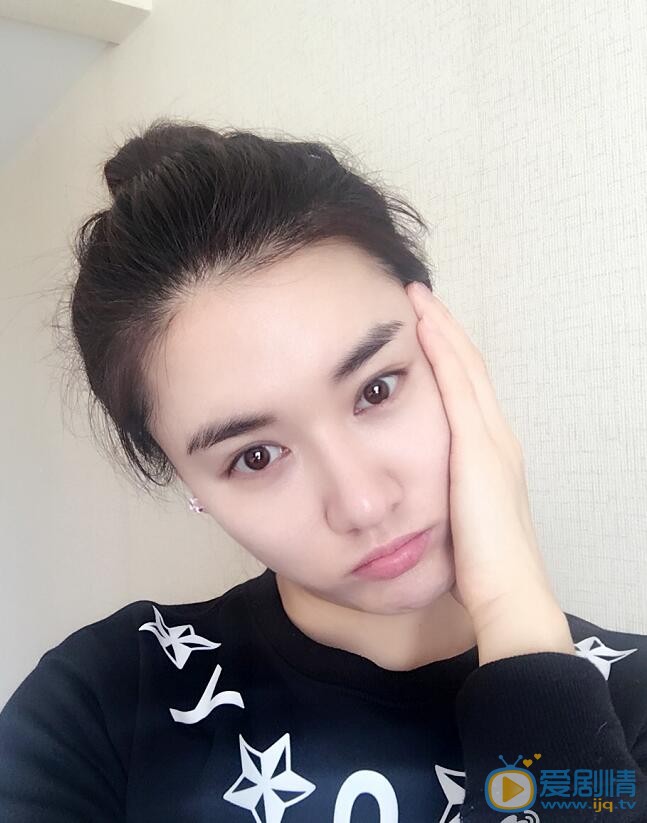 邢宇菲卖萌照 邢宇菲高清写真_邢宇菲高清剧照