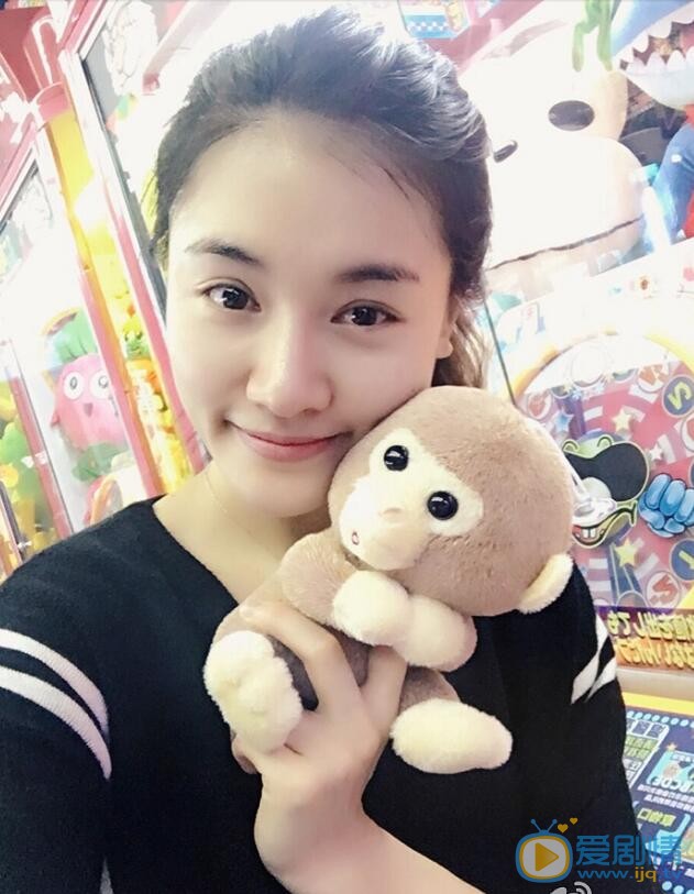 邢宇菲卖萌照 邢宇菲高清写真_邢宇菲高清剧照