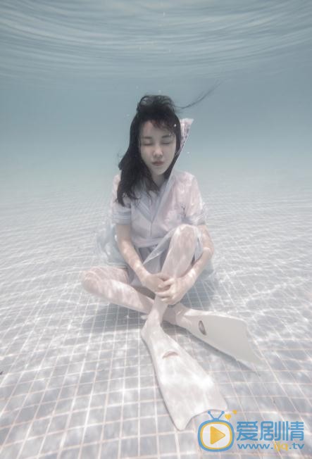 戴菲水中写真 戴菲高清写真_戴菲高清剧照