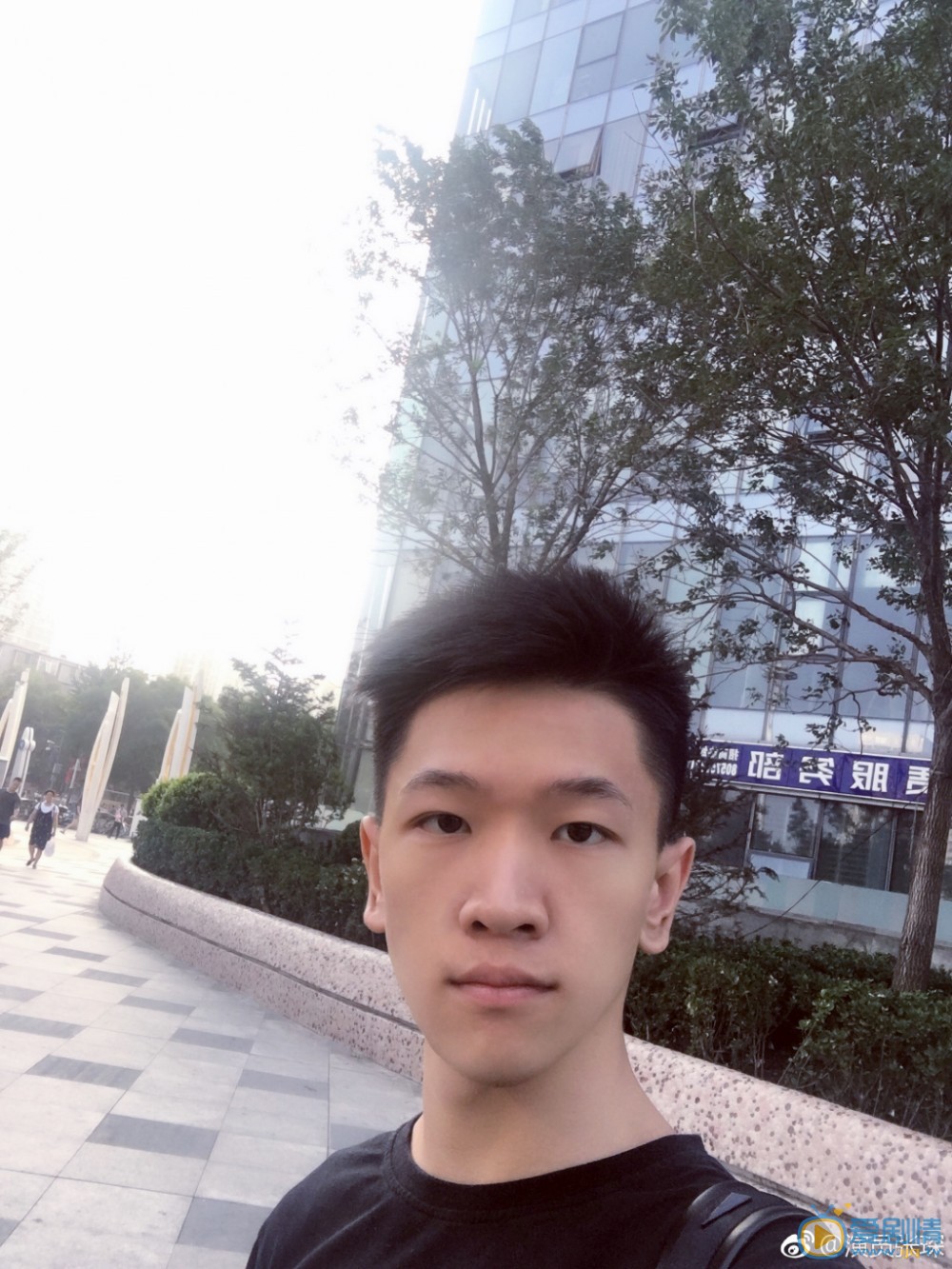 张琛生活照 张琛高清写真_张琛高清剧照