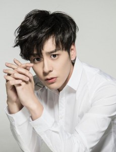 路从今夜白魏子健是谁演的？路从今夜白魏子健扮演者魏哲鸣个人资料、写真及生活照欣赏
