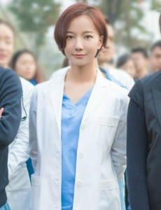急诊科医生将播 张嘉译王珞丹“医学CP”携手上演急诊风云