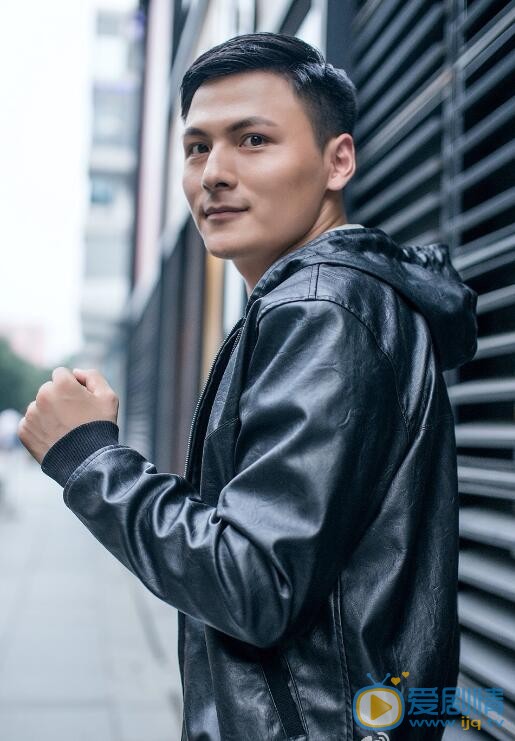 李连正写真 李连正高清写真_李连正高清剧照
