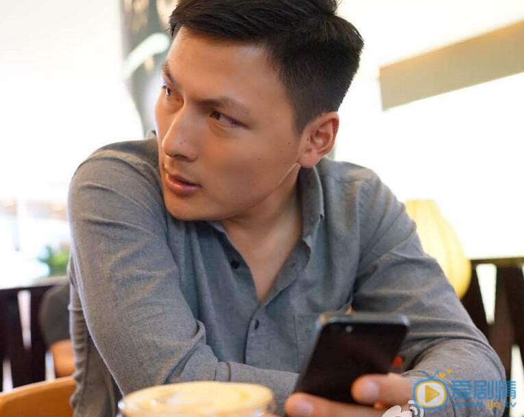 李连正生活照 李连正高清写真_李连正高清剧照