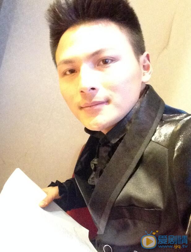李连正生活照 李连正高清写真_李连正高清剧照