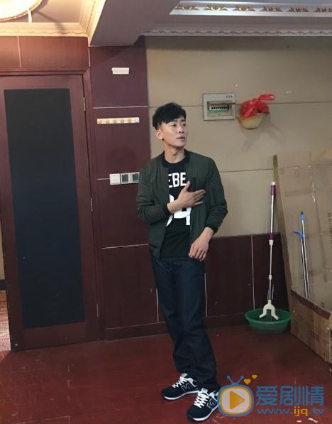 郑奇片场照 郑奇高清写真_郑奇高清剧照