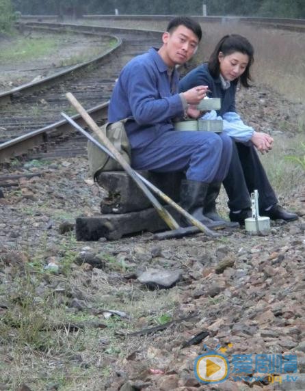 郑奇《鸡毛飞上天》剧照 郑奇高清写真_郑奇高清剧照