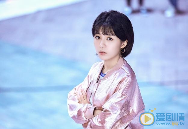 路从今夜白苏珊是谁演的？路从今夜白苏珊扮演者王玲玉个人资料、写真及生活照欣赏