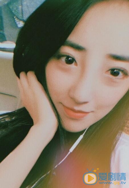 曲凌子生活照 曲凌子高清写真_曲凌子高清剧照