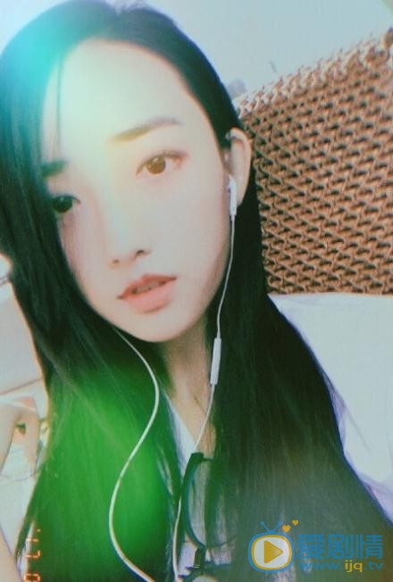 曲凌子生活照 曲凌子高清写真_曲凌子高清剧照