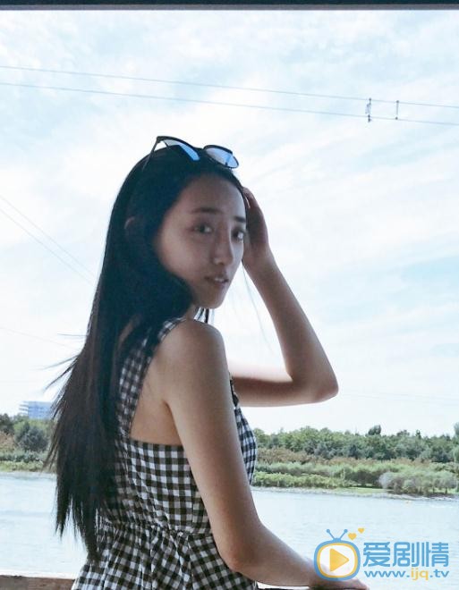 曲凌子生活照 曲凌子高清写真_曲凌子高清剧照