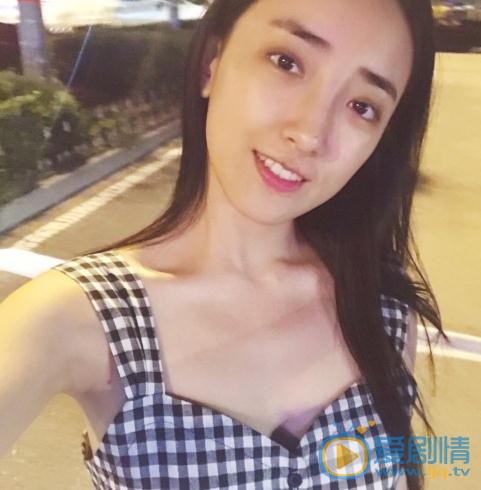曲凌子生活照 曲凌子高清写真_曲凌子高清剧照