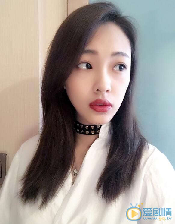 李柏蓉卖萌照 李柏蓉高清写真_李柏蓉高清剧照