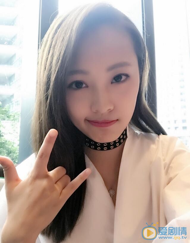 李柏蓉卖萌照 李柏蓉高清写真_李柏蓉高清剧照