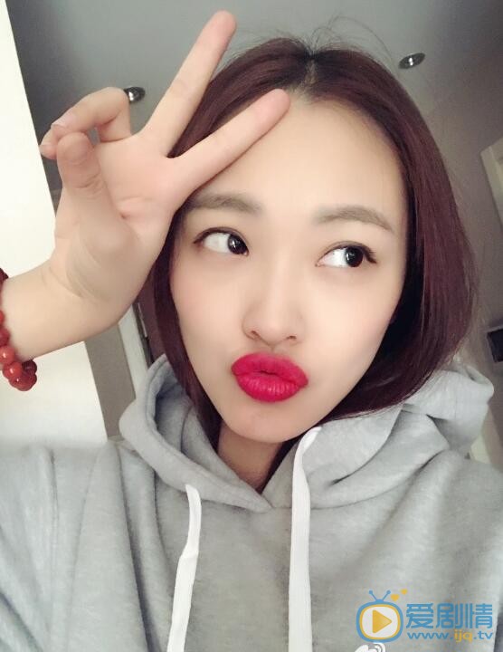 李柏蓉卖萌照 李柏蓉高清写真_李柏蓉高清剧照
