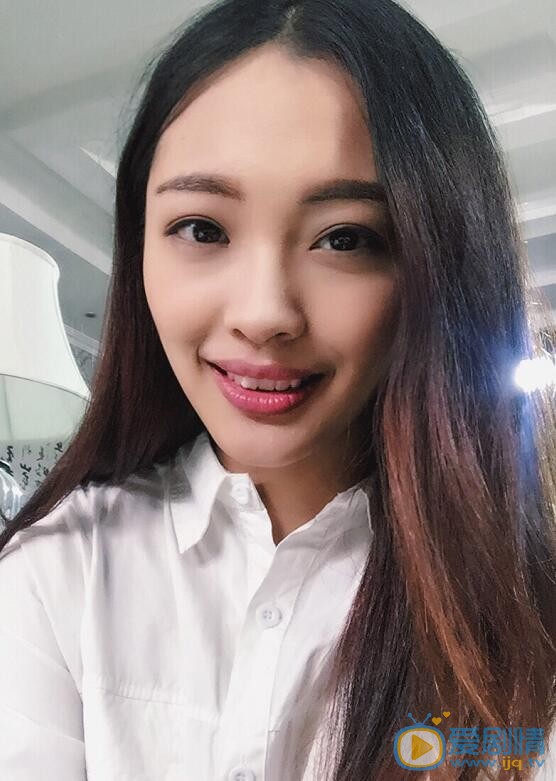 李柏蓉卖萌照 李柏蓉高清写真_李柏蓉高清剧照