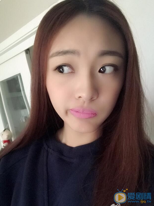 李柏蓉卖萌照 李柏蓉高清写真_李柏蓉高清剧照