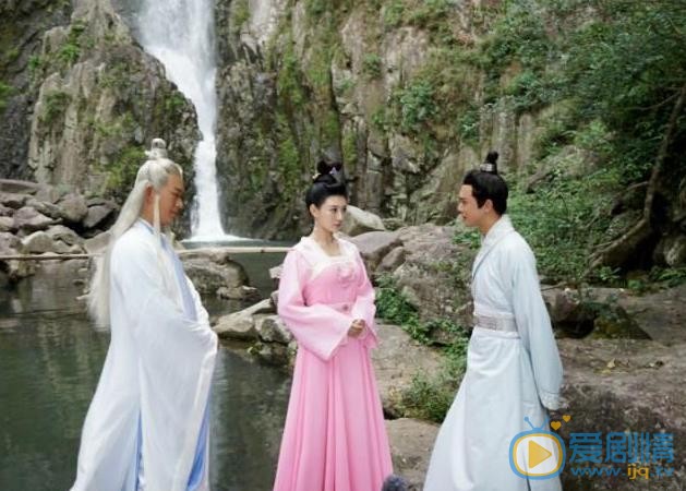 长安丽人剧情介绍