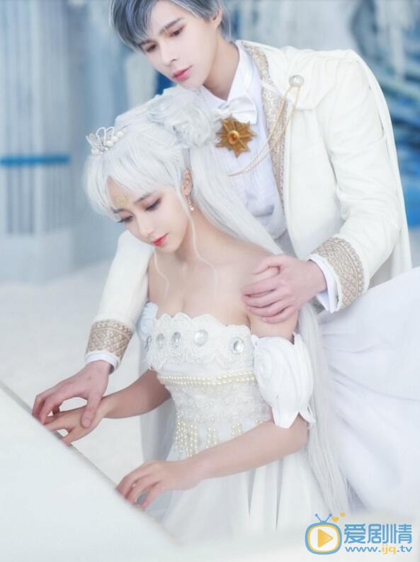 血纯茗雅《美少女战士》cos 血纯茗雅高清写真_血纯茗雅高清剧照