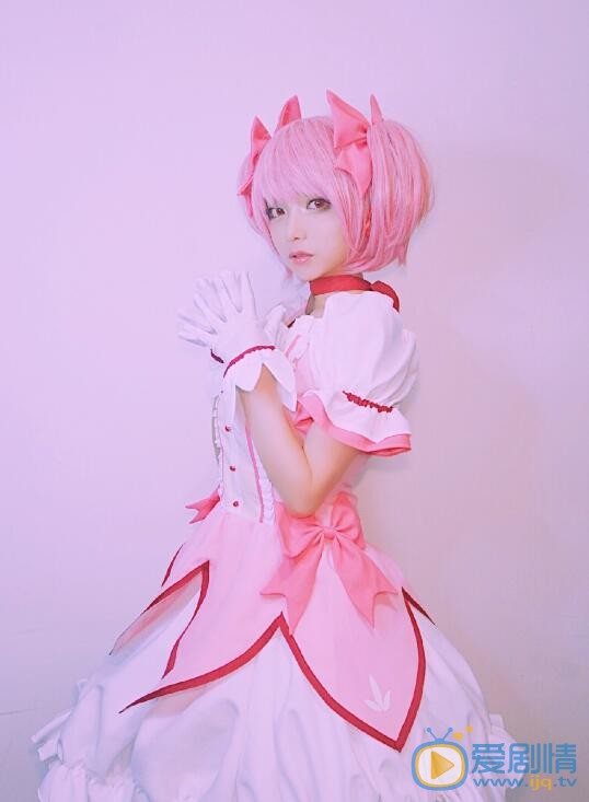 血纯茗雅《美少女战士》cos 血纯茗雅高清写真_血纯茗雅高清剧照