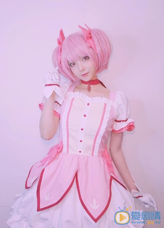 血纯茗雅《美少女战士》cos 血纯茗雅高清写真_血纯茗雅高清剧照