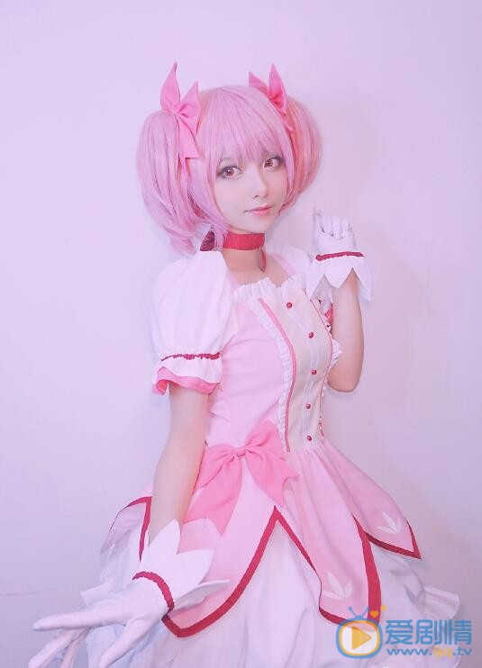 血纯茗雅《美少女战士》cos 血纯茗雅高清写真_血纯茗雅高清剧照