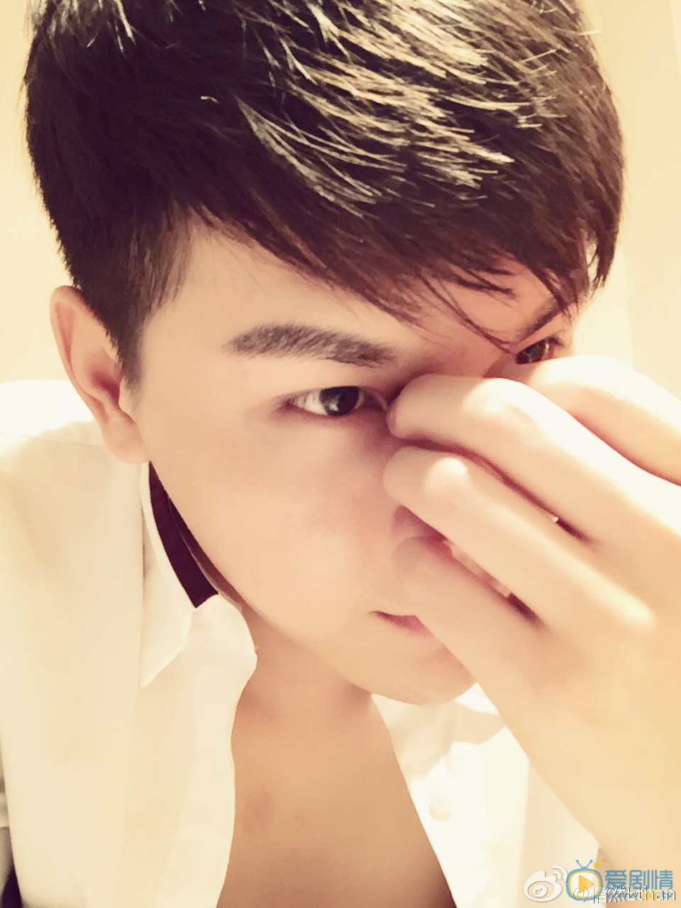 王信然生活照 王信然高清写真_王信然高清剧照