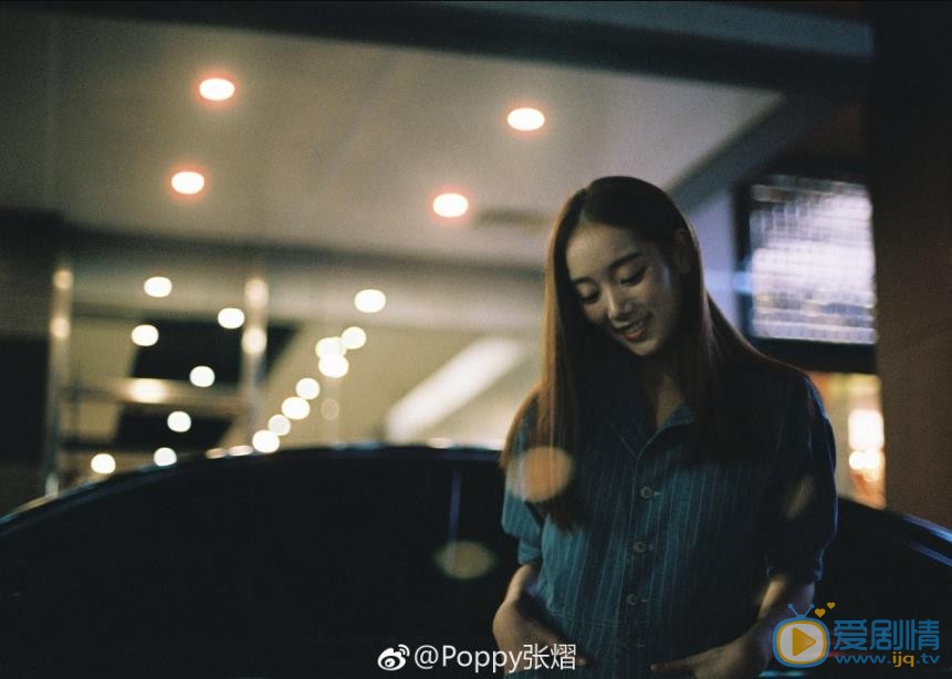 张熠时尚街拍 张熠高清写真_张熠高清剧照