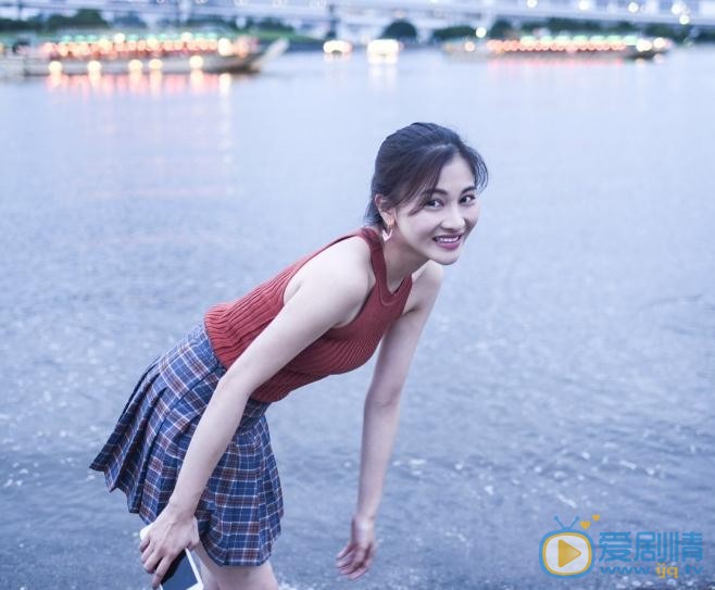 王俏霖夏日写真 王俏霖高清写真_王俏霖高清剧照