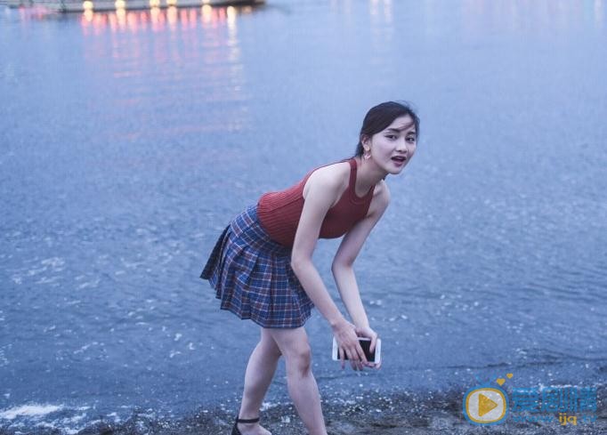 王俏霖夏日写真 王俏霖高清写真_王俏霖高清剧照
