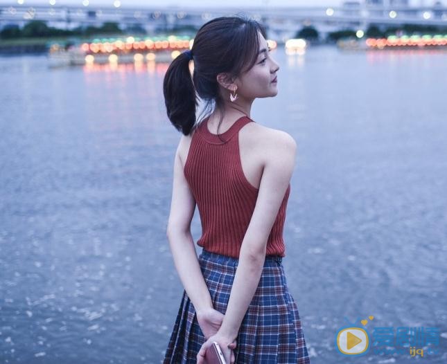 王俏霖夏日写真 王俏霖高清写真_王俏霖高清剧照