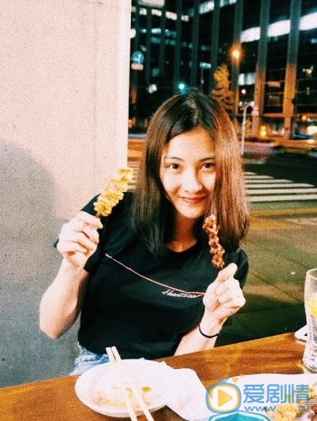 王俏霖生活照 王俏霖高清写真_王俏霖高清剧照
