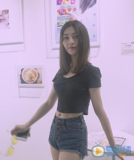 王俏霖生活照 王俏霖高清写真_王俏霖高清剧照