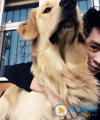 隋柯名与宠物合照 隋柯名高清写真_隋柯名高清剧照