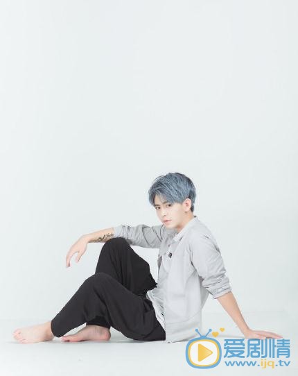 隋柯名气质写真 隋柯名高清写真_隋柯名高清剧照