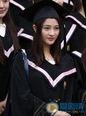 王俏霖毕业的一天 王俏霖高清写真_王俏霖高清剧照