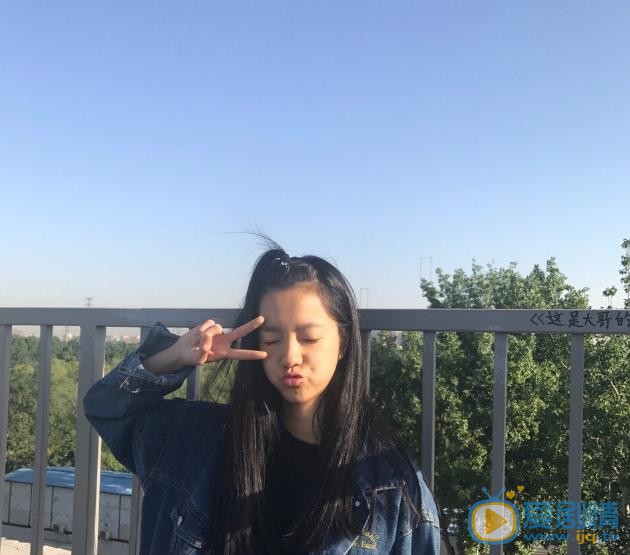 庄达菲卖萌照 庄达菲高清写真_庄达菲高清剧照